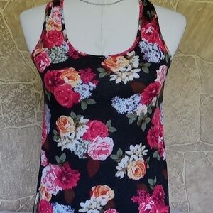 SEVENTEEN  TANK TOP